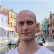 Ragazzo madrelingua italiano offre lezioni private di lingua italiana per stranieri, o lingua inglese, tedesca e russa per i ragazzi fino al liceo